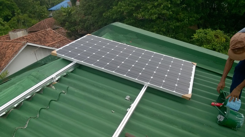 Proyecto solar de conexión a la red Restar 32KW en Colombo, Sri Lanka en 2015.